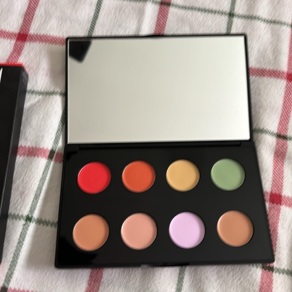 REEMA BEAUTY QUICKIE FIXX PALETTE BRAND NEW - Picture 5 of 6